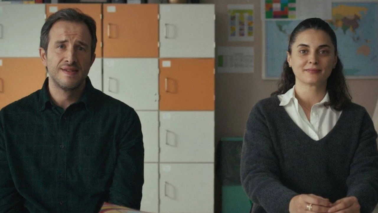 MU| A Round of Applause (2024) 3