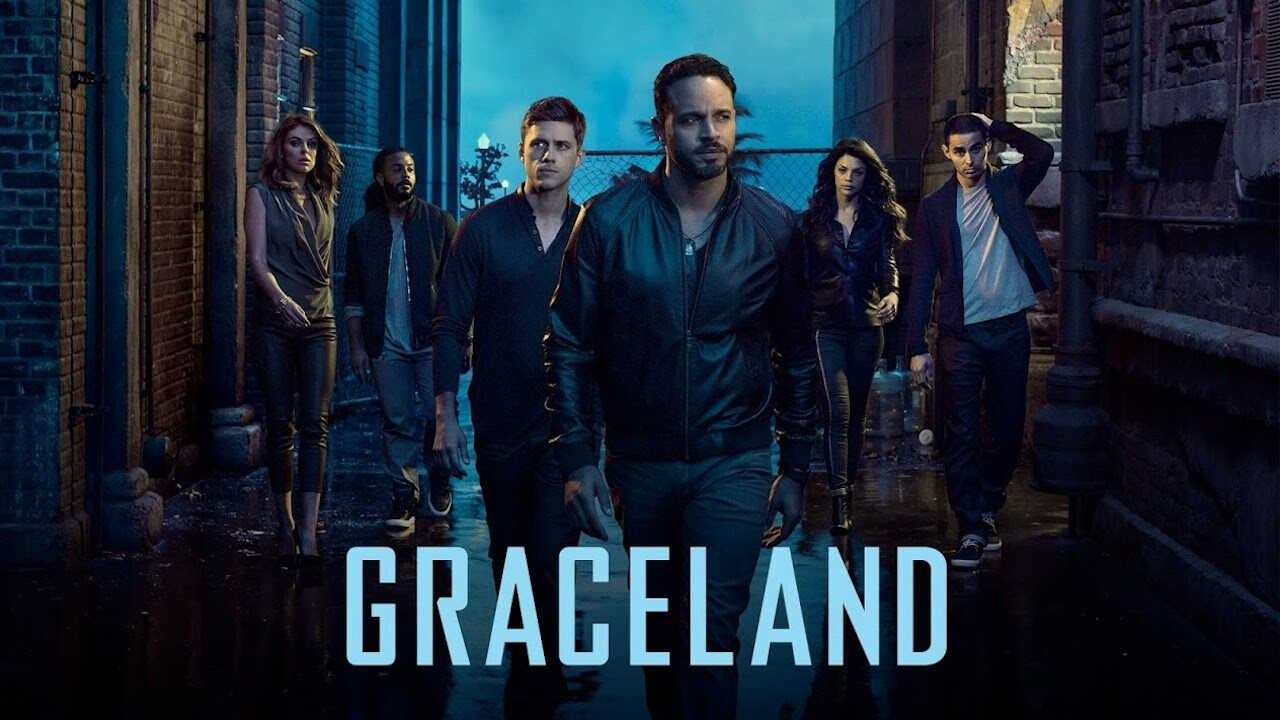IT - Graceland (2013) 1