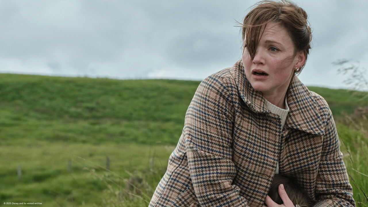 EN - The Stolen Girl (2025) 3