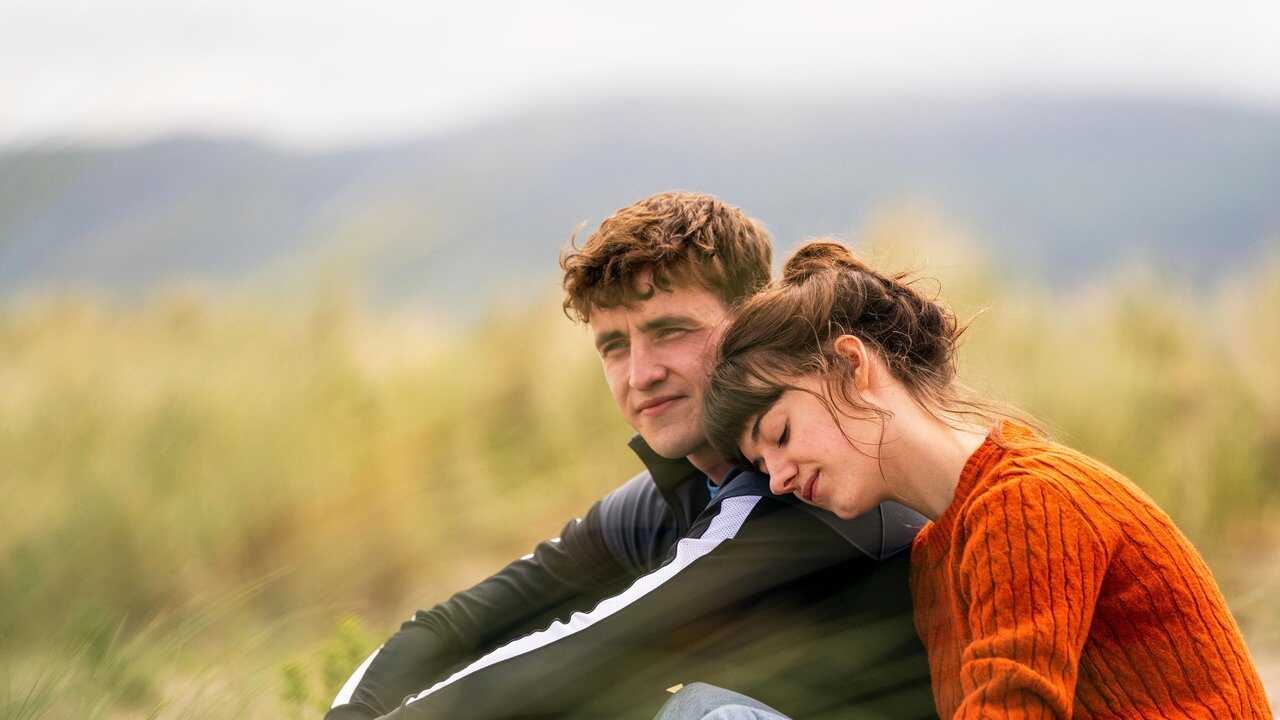 AL - Normal People (2020) 0