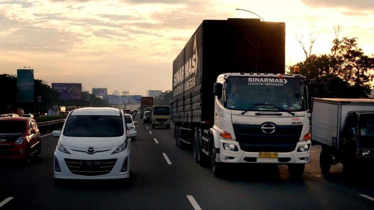 PL - CIĘŻARÓWKĄ PRZEZ INDONEZJĘ 0